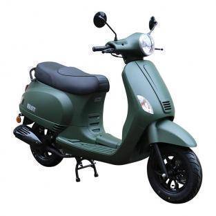 Riva Fast mat groen scooter 50cc 4-takt